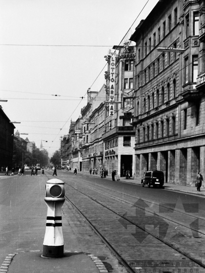THM-BJ-03579 - Budapest, Hungary, 1960