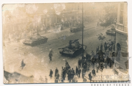 THM-UN-2018.1.14 - The 1956 Revolution and Freedom Fight in Teréz Boulevard and in the area