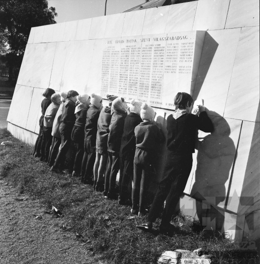 THM-BJ-00001 - Szekszárd, South Hungary, 1979