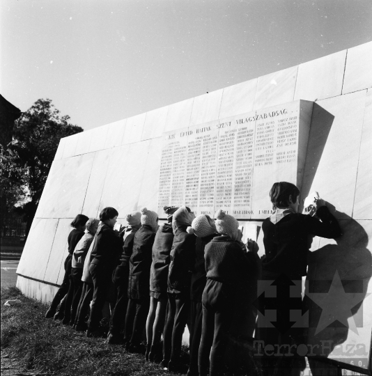 THM-BJ-00002 - Szekszárd, South Hungary, 1979