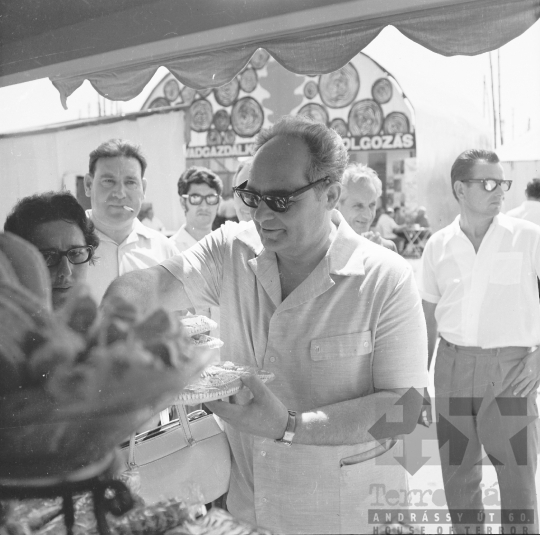 THM-BJ-00246 - Tolna county, South Hungary, Hungary, 1972 