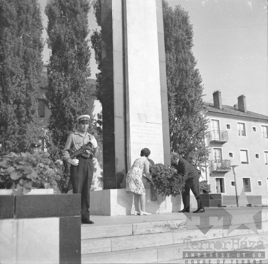 THM-BJ-00256 - Szekszárd, South Hungary, 1972 