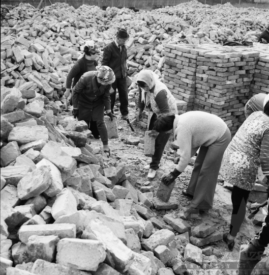 THM-BJ-00464 - Szekszárd, South Hungary, 1977