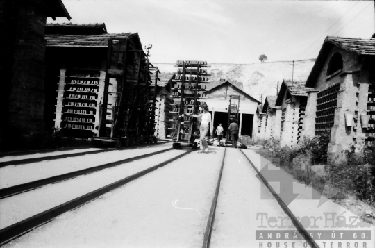 THM-BJ-00852 - Paks, South Hungary, 1981 