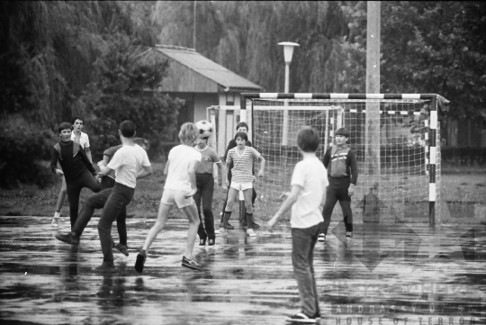 THM-BJ-00881 - Szekszárd-Sötétvölgy, South Hungary, 1982 