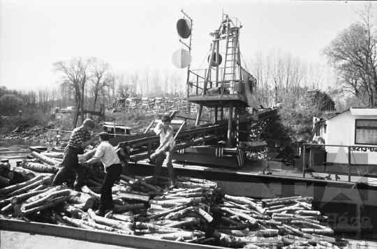 THM-BJ-00894 - Bogyiszló, South Hungary, 1983