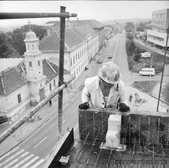 THM-BJ-01015 - Szekszárd, South Hungary, 1977 