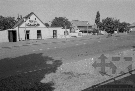 THM-BJ-01016 - Szekszárd, South Hungary, 1977