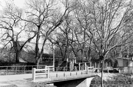 THM-BJ-01018 - Szekszárd, South Hungary, 1977