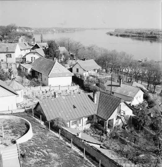 THM-BJ-01051 - Dunaföldvár, South Hungary, 1977