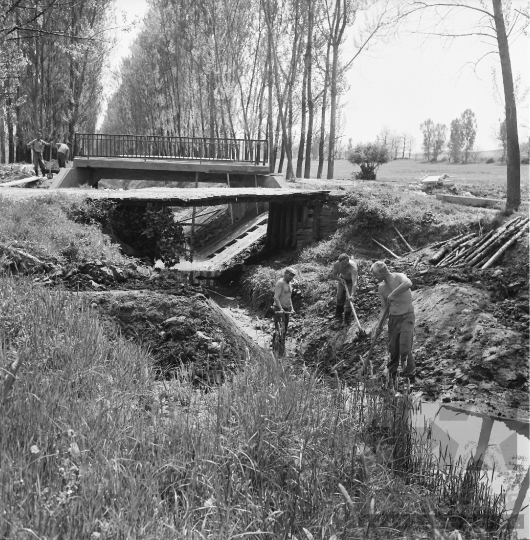 THM-BJ-01060a - Értény, South Hungary, 1977