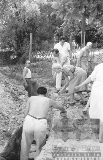 THM-BJ-01113 - Szekszárd, South Hungary, 1966 