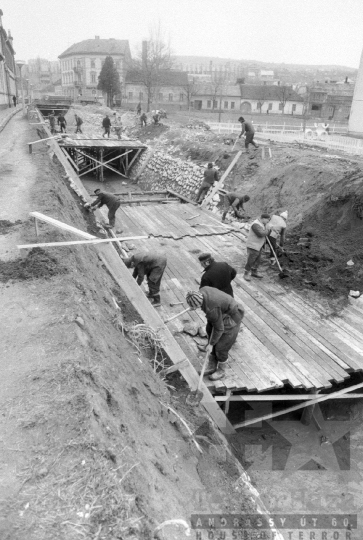 THM-BJ-01207 - Szekszárd, South Hungary, 1977 