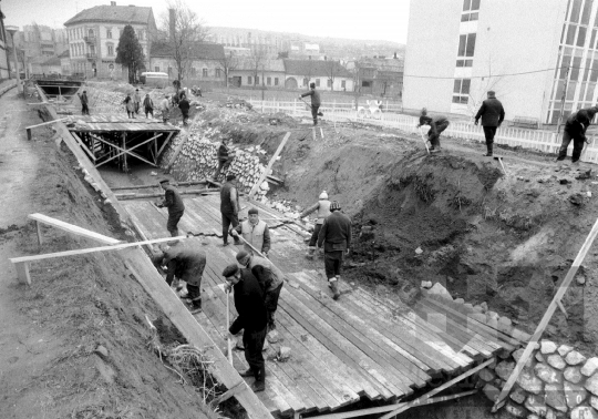 THM-BJ-01210 - Szekszárd, South Hungary, 1977 