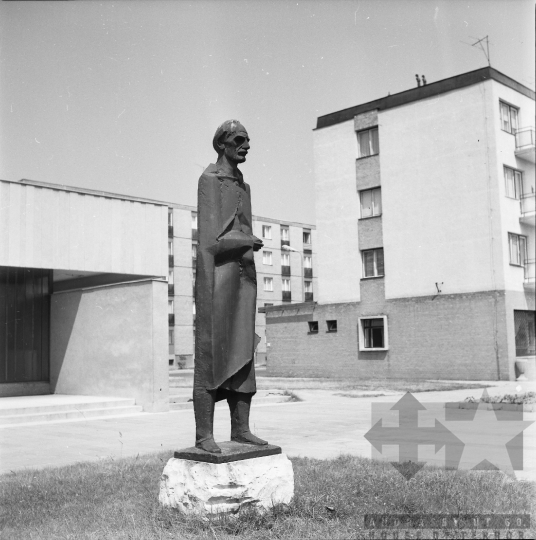 THM-BJ-01276 - Szekszárd, South Hungary, 1974