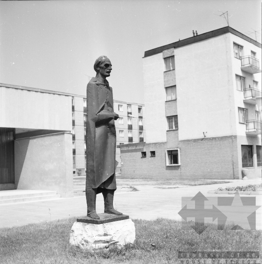 THM-BJ-01276a - Szekszárd, South Hungary, 1974