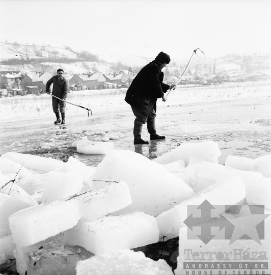 THM-BJ-01552 - Bonyhád, South Hungary, 1966