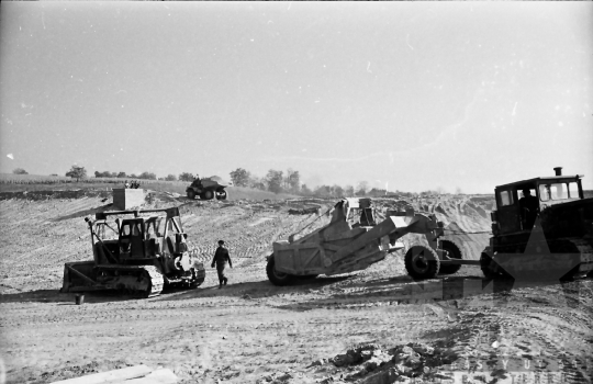 THM-BJ-01773 - Pincehely, South Hungary, 1968