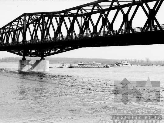 THM-BJ-01908 - Dunaföldvár, South Hungary, 1977