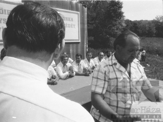 THM-BJ-02112 - Szekszárd-Sötétvölgy, South Hungary, 1980