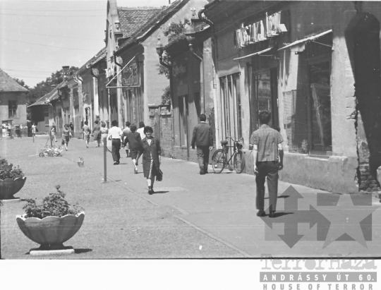 THM-BJ-02664 - Dombóvár, South Hungary, 1967