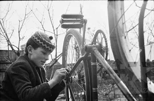 THM-BJ-02905a - Szekszárd, South Hungary, 1968