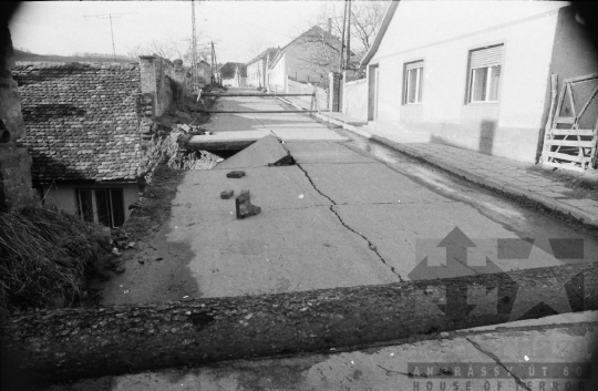 THM-BJ-03124 - Szekszárd, South Hungary, 1981
