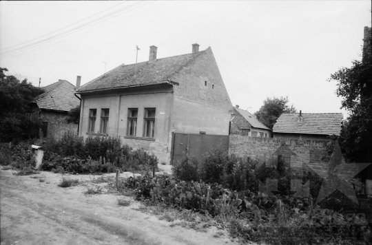 THM-BJ-03273 - Szekszárd, South Hungary, 1985