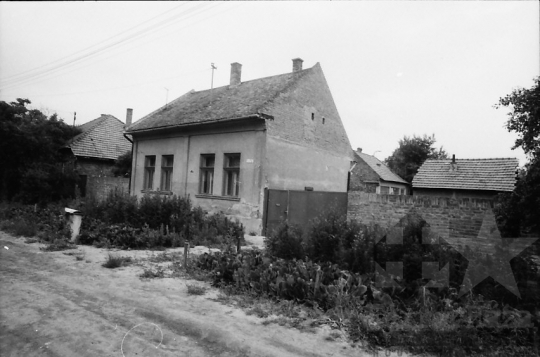 THM-BJ-03273a - Szekszárd, South Hungary, 1985