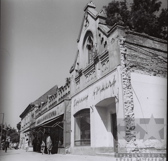 THM-BJ-03512 - Szekszárd, South Hungary, 1970