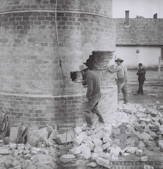 THM-BJ-03528a - Szekszárd, South Hungary, 1977 