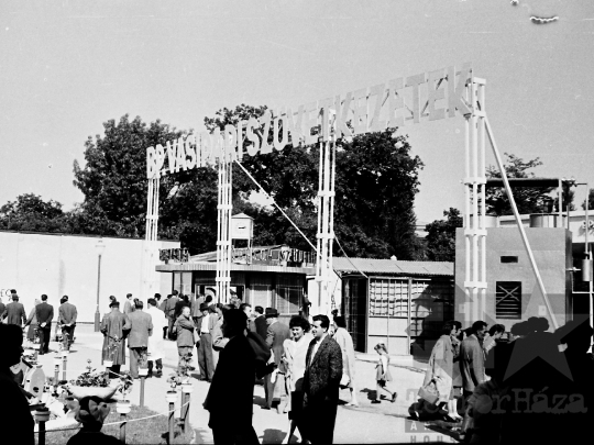 THM-BJ-03591 - Budapest, Hungary, 1960