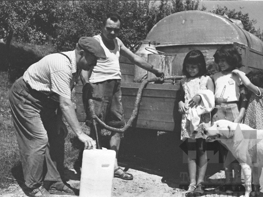 THM-BJ-03758a - Borjád, South Hungary, 1977