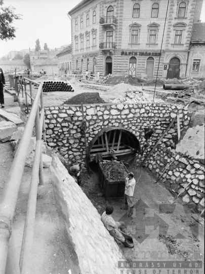 THM-BJ-03847 - Szekszárd, South Hungary, 1979 