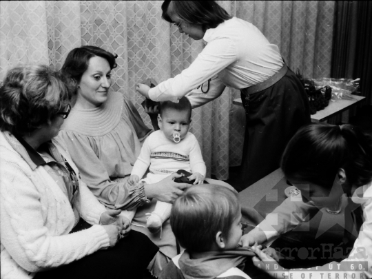 THM-BJ-03930 - Szekszárd, South Hungary, 1980