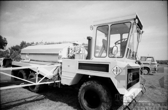 THM-BJ-04057 - Őcsény, South Hungary, 1980