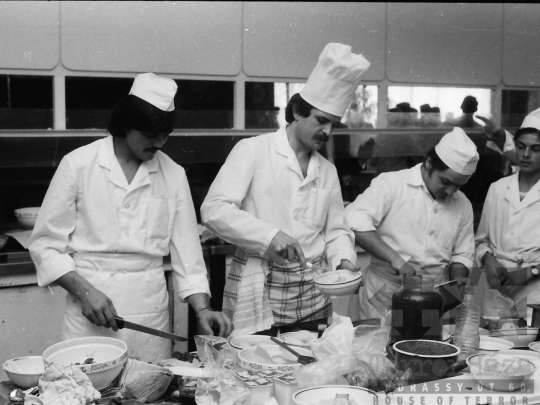 THM-BJ-04139 - Szekszárd, South Hungary, 1980