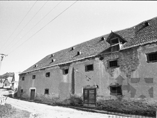 THM-BJ-04243 - Bátaapáti, South Hungary, 1982