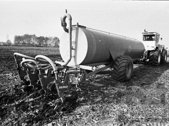 THM-BJ-04291 - Tolna county, South Hungary, Hungary, 1982