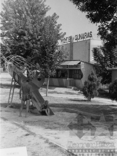 THM-BJ-04393 - Dombóvár, South Hungary, 1983