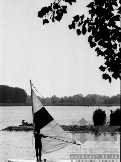 THM-BJ-04470 - Fadd-Dombori, South Hungary, 1985