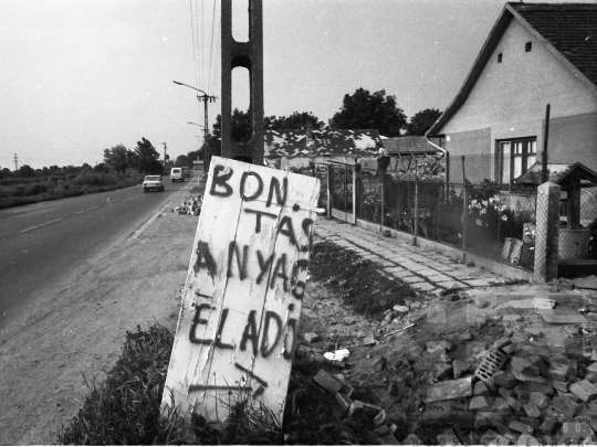 THM-BJ-04659 - Szekszárd, South Hungary, 1988