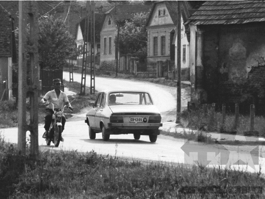 THM-BJ-04685 - Nagyszékely, South Hungary, 1988