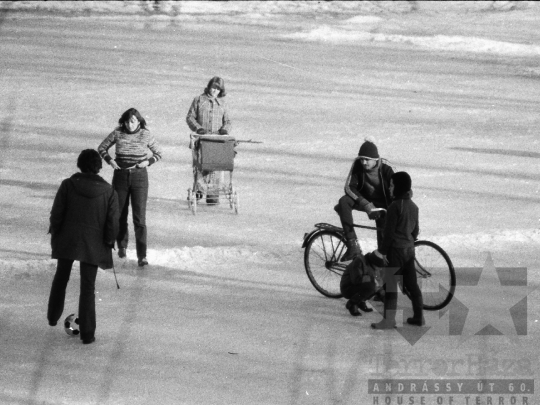 THM-BJ-06267 - Szekszárd, South Hungary, 1981