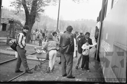 THM-BJ-07065 - Felsőnyék, South Hungary, 1988