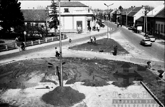 THM-BJ-07870 - Tolna, South Hungary, 1983 