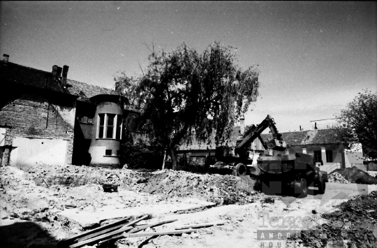 THM-BJ-07954 - Szekszárd, South Hungary, 1981