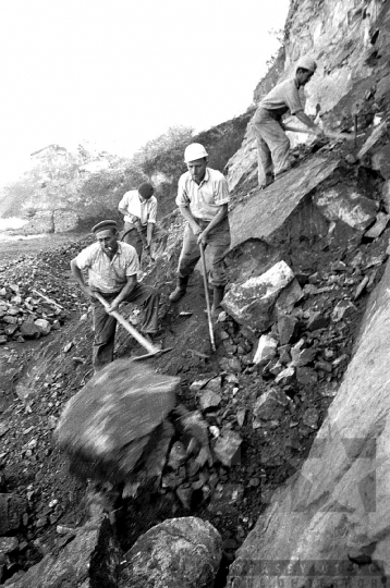 THM-BJ-08038 - Mórágy, South Hungary, 1962