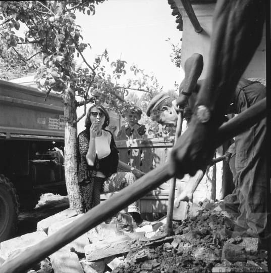 THM-BJ-08234 - Őcsény, South Hungary, 1977