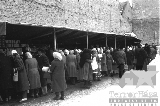 THM-BJ-08242 - Szekszárd, South Hungary, 1962